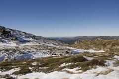 Kosciuszko National Park landscape with mountain ranges and clear skies