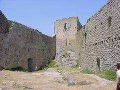 Château de Montségur interior view