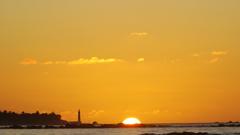 Sunrise at Jaguaribe Beach with Itapuã Lighthouse view