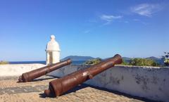 Guns and guardhouse of Forte de São Mateus in Cabo Frio, Rio de Janeiro