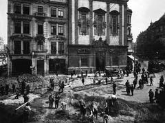 Domingos Alvão street view in Porto, historic buildings and pedestrians