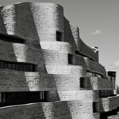 Undulating curves of the Canadian Museum of Civilization in Gatineau, Quebec