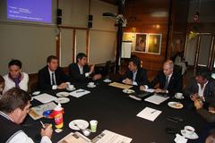 Mauricio Macri presiding a cabinet meeting in Reserva Ecológica