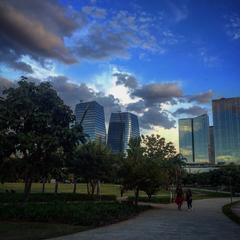 Parque do Povo monument in Brazil at sunset