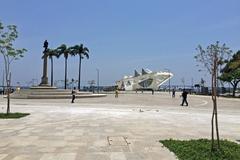 Praça Mauá in Rio de Janeiro with Monument to Visconde de Mauá and Museu do Amanhã