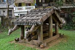 Cotu tomb at the Museum of Ethnology in Hanoi