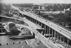 Old Skansbron and new Skanstullsbron bridge in 1962 facing south