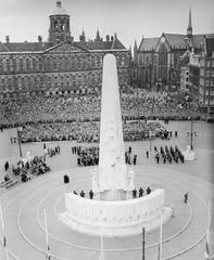 Nationale dodenherdenking at Dam Square, Amsterdam, 1958