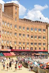 Palazzo Sansedoni in Piazza del Campo, Siena