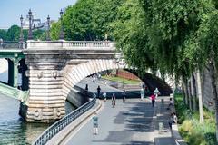 Parc Rives de Seine and Pont Notre-Dame in Paris