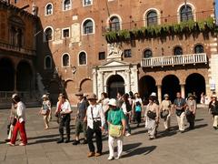 Japanese tourists on Piazza dei Signori