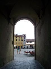 Lucca Piazza dell'Anfiteatro scenic view