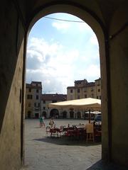 Lucca Piazza dell'Anfiteatro scenic view