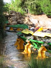 Cheetah Hunt roller coaster twists