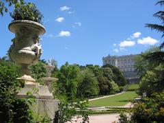 Cielo de Mayo en Jardines del Moro, Madrid