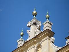 Kraków Sukiennice building in daylight