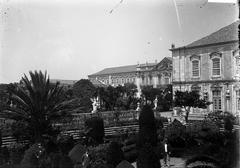 Palácio Nacional de Queluz garden with geometric French designs