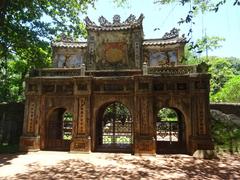 Từ Hiếu Pagoda gate in Huế