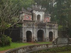 Entrance gate inside Từ Hiếu Temple