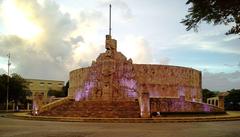 Monumento a la Patria in Mérida, Yucatán