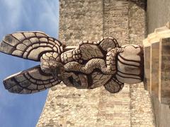 Águila devorando a una serpiente en el Monumento a la Patria en Mérida