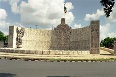 Mérida Monumento a la Bandera