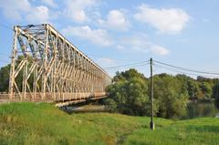 Budapest Hajógyári-sziget K-híd bridge view