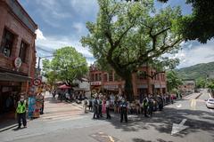 President visiting Shenkeng Old Street