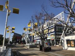 Tempozan Marketplace Building and Osaka Aquarium Kaiyukan