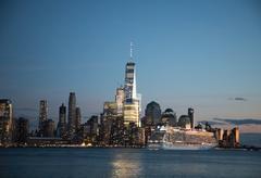 Norwegian Breakaway departs Manhattan on Hudson River