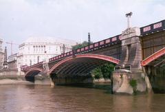 Lambeth Bridge spanning the River Thames with the iconic Big Ben Tower in the background