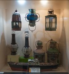 Lamps in Raja Dinkar Kelkar Museum, Pune