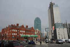 Looking northeast along Jackson Avenue and partial skyline of Long Island City, Queens