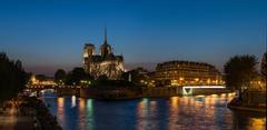 Notre-Dame de Paris and Île de la Cité at dusk