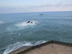 a scenic view of Kanyakumari with Vivekananda Rock Memorial and Thiruvalluvar Statue