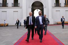 Presidents Alberto Fernández and Gabriel Boric at a press conference