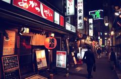 Small alley with Japanese Kneipes behind Shinjuku Station in Tokyo