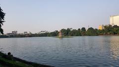 lake park in Ha Noi