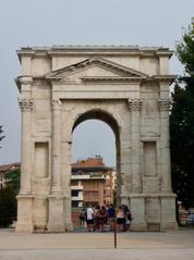 Arco dei Gavi monument in Verona