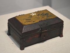 Fujii Tatsukichi floral jewelry box