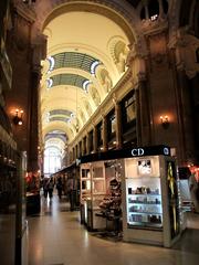 Galería Güemes along Florida Street in Buenos Aires