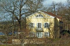 Vogelsches Gartenhaus am Elbufer in Dresden-Neustadt