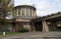 The Pavilion of Four Domes, Poland