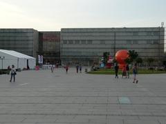 Galeria Krakowska and Jana Nowaka-Jeziorańskiego Square in Kraków