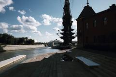 Bolotnaya Embankment in Moscow with former yacht club building