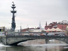 Monument commemorating the 300th anniversary of the Russian fleet in Moscow