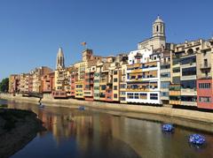 People walking on a Saturday morning during the Temps de Flors event in Girona