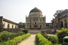 Bada Gumbad in Lodi Gardens