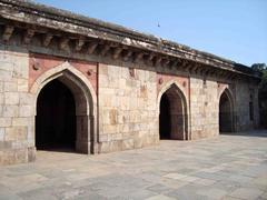 Bara Gumbad monument