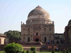 Bara Gumbad monument